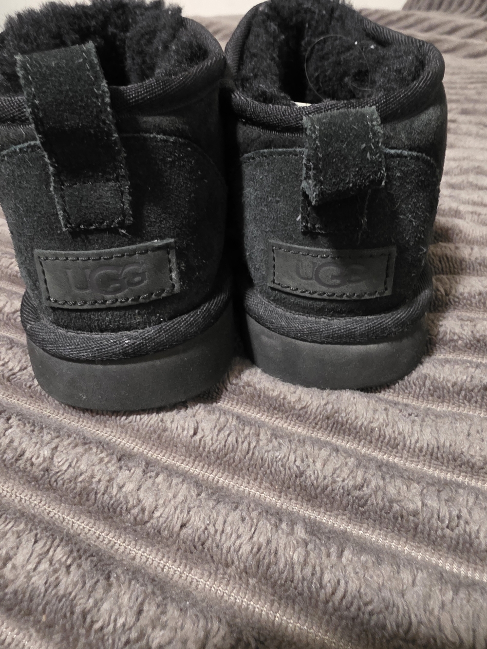 UGG Kids Black Shearling-Lined Ankle Boots